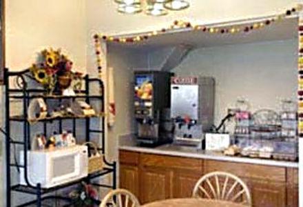 Americas Best Value Inn Smithfield Restaurant photo